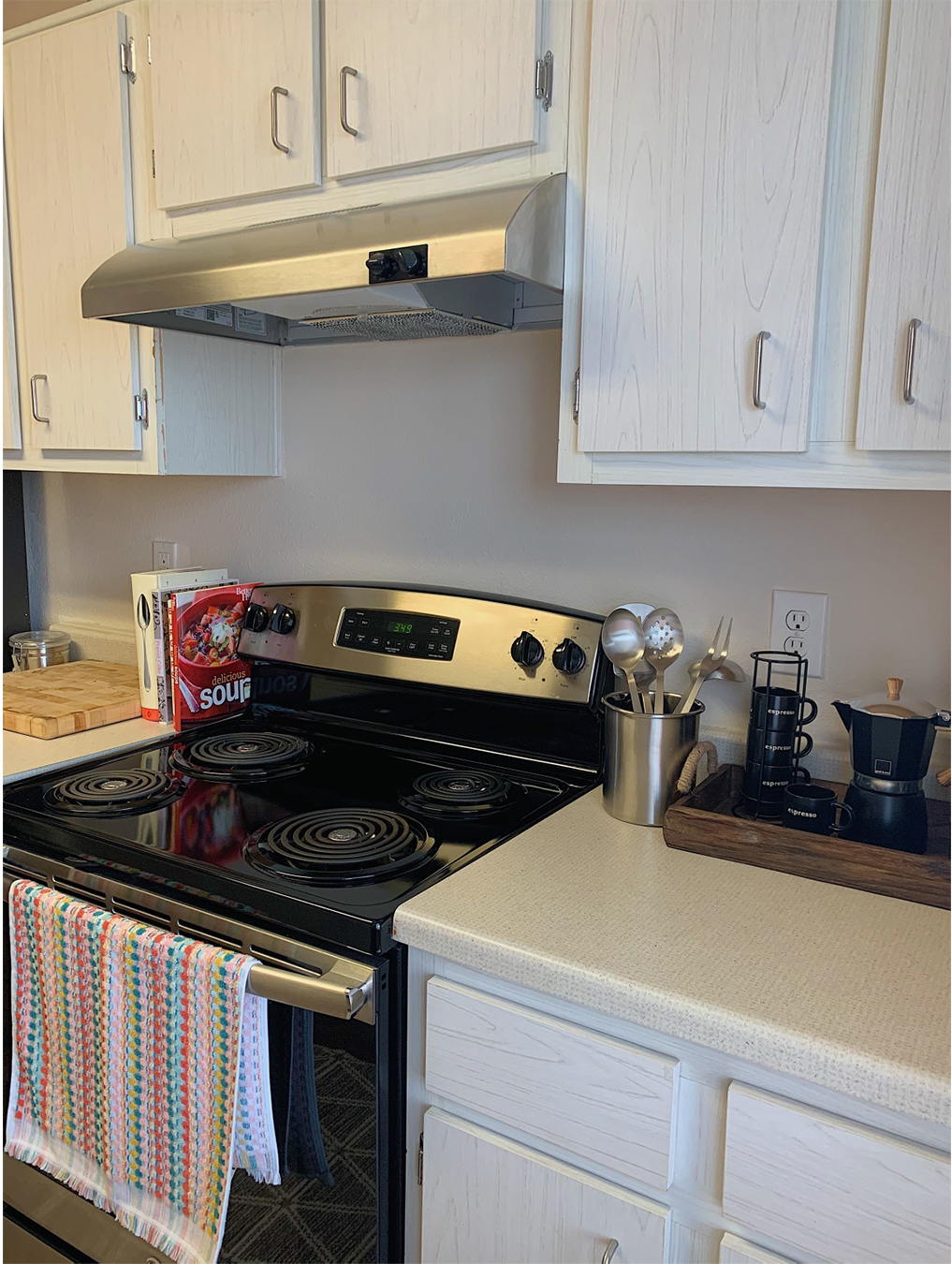 Kitchen | Stainless Steel Appliances | The View Lincoln