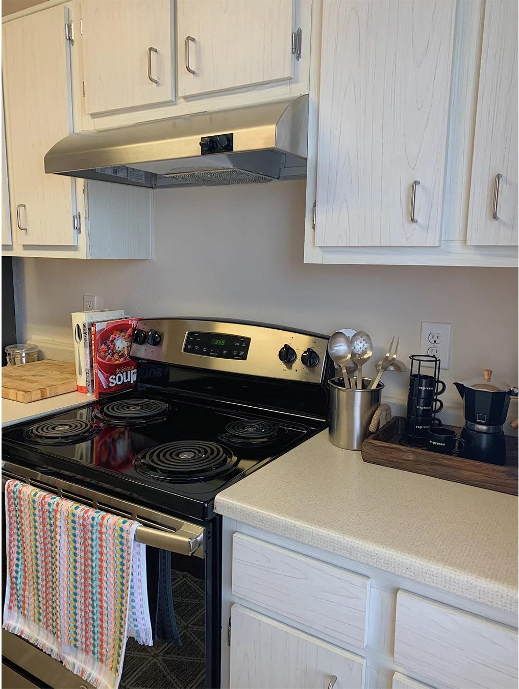 Kitchen | Stainless Steel Appliances | The View Lincoln